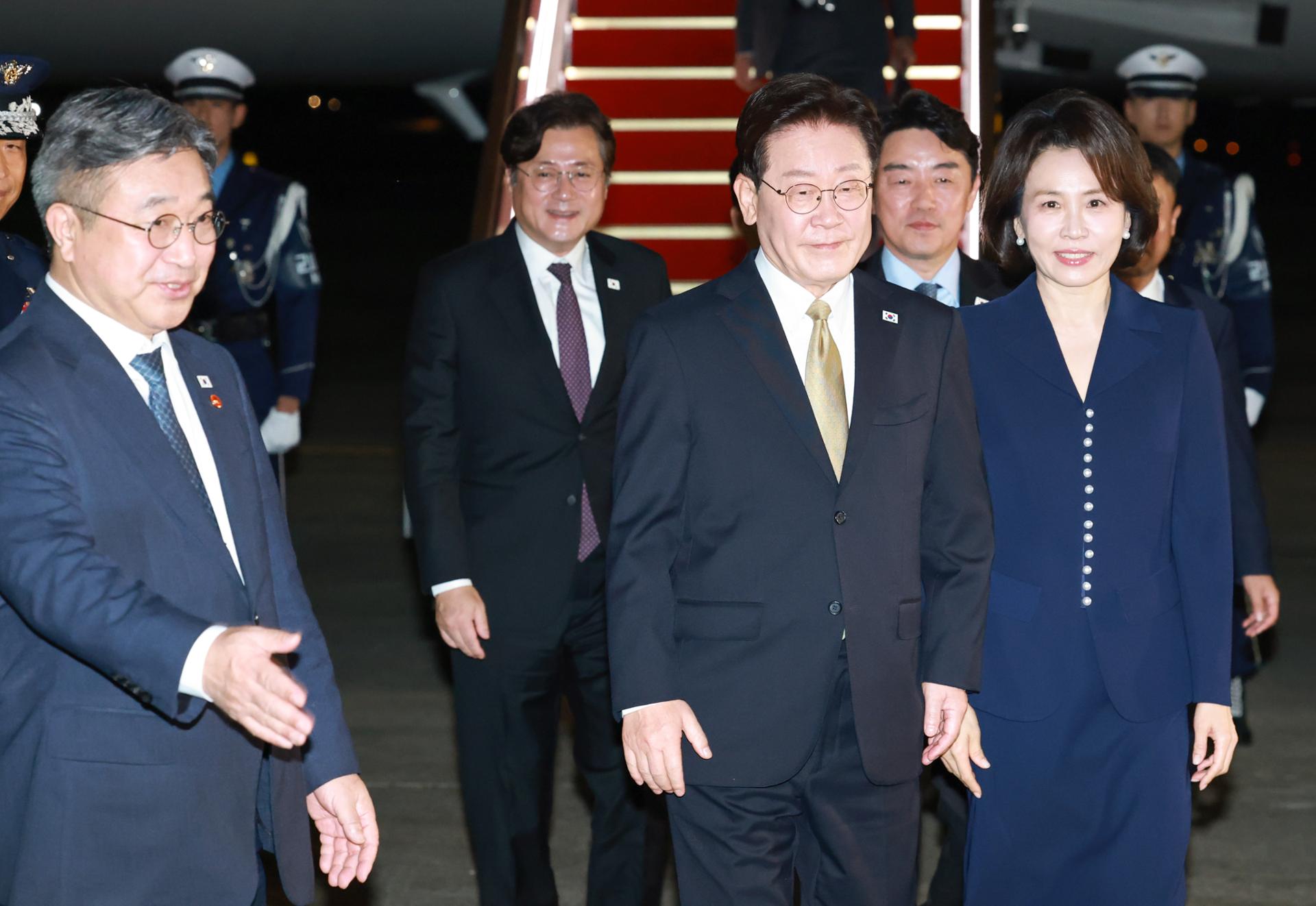 Lee returns from two-nation trip