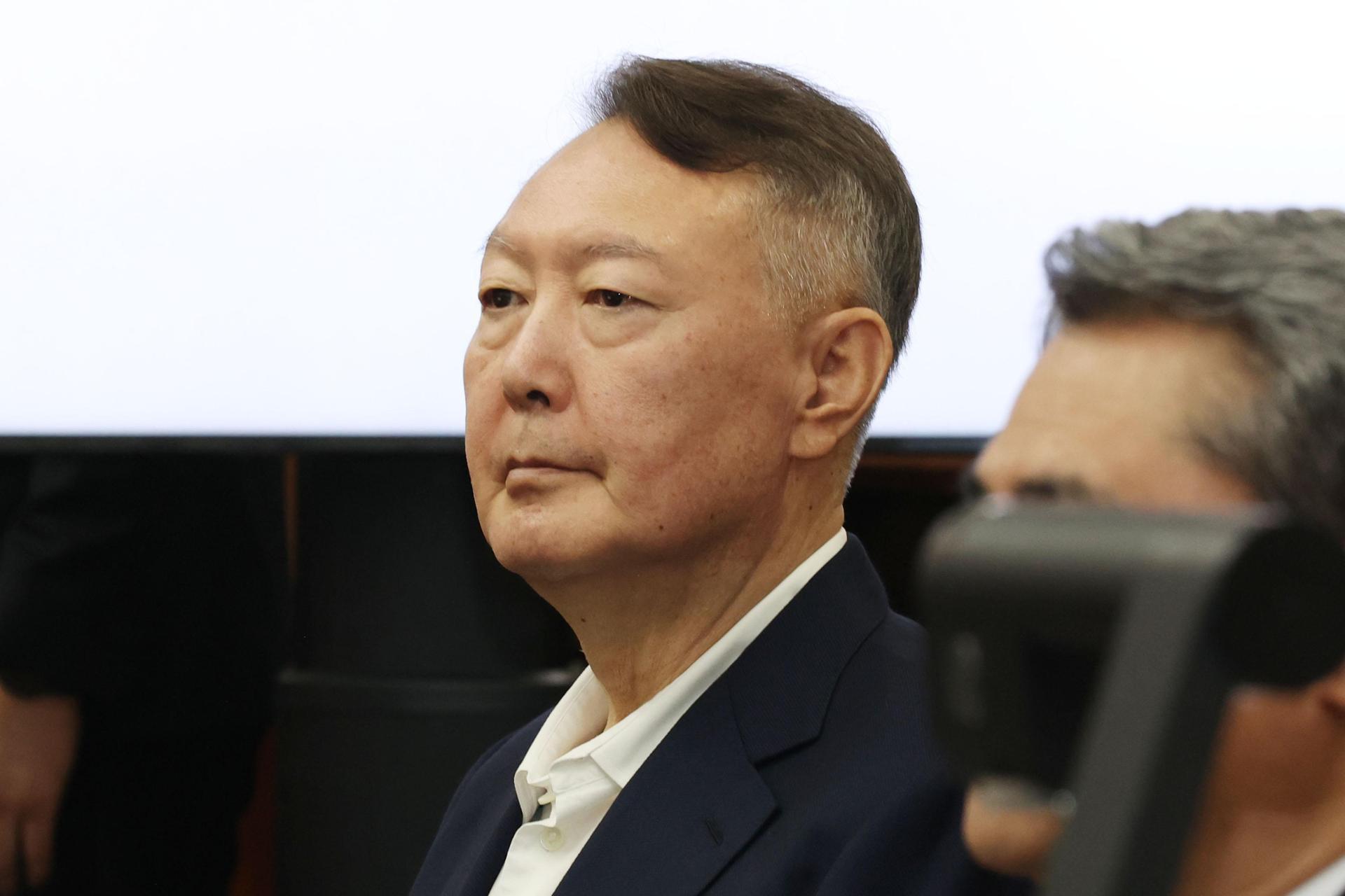 Appeals court acquits ex-President Yoon in 'free opinion polls' case